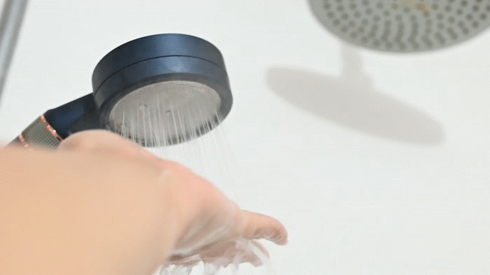 奥特朗隐藏式热水器 C11H：小巧体积，快速出热水，省电又舒适