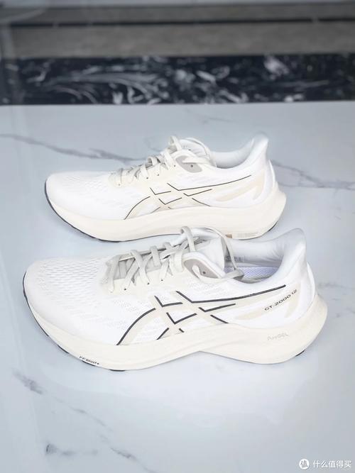 亚瑟士gt2000 4代测评