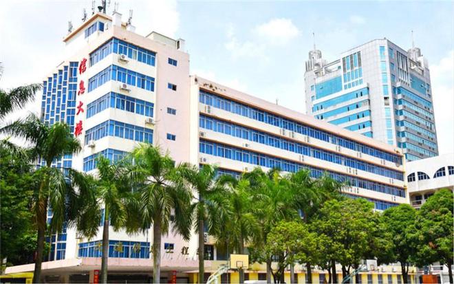 广西物流职业技术学院男