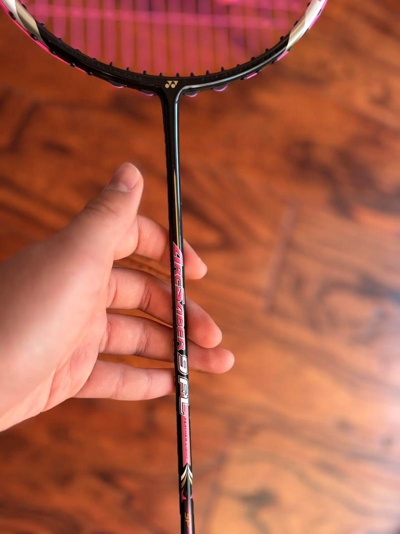 尤尼克斯弓箭 9 测评：专为女性设计，实现速度与力量完美融合