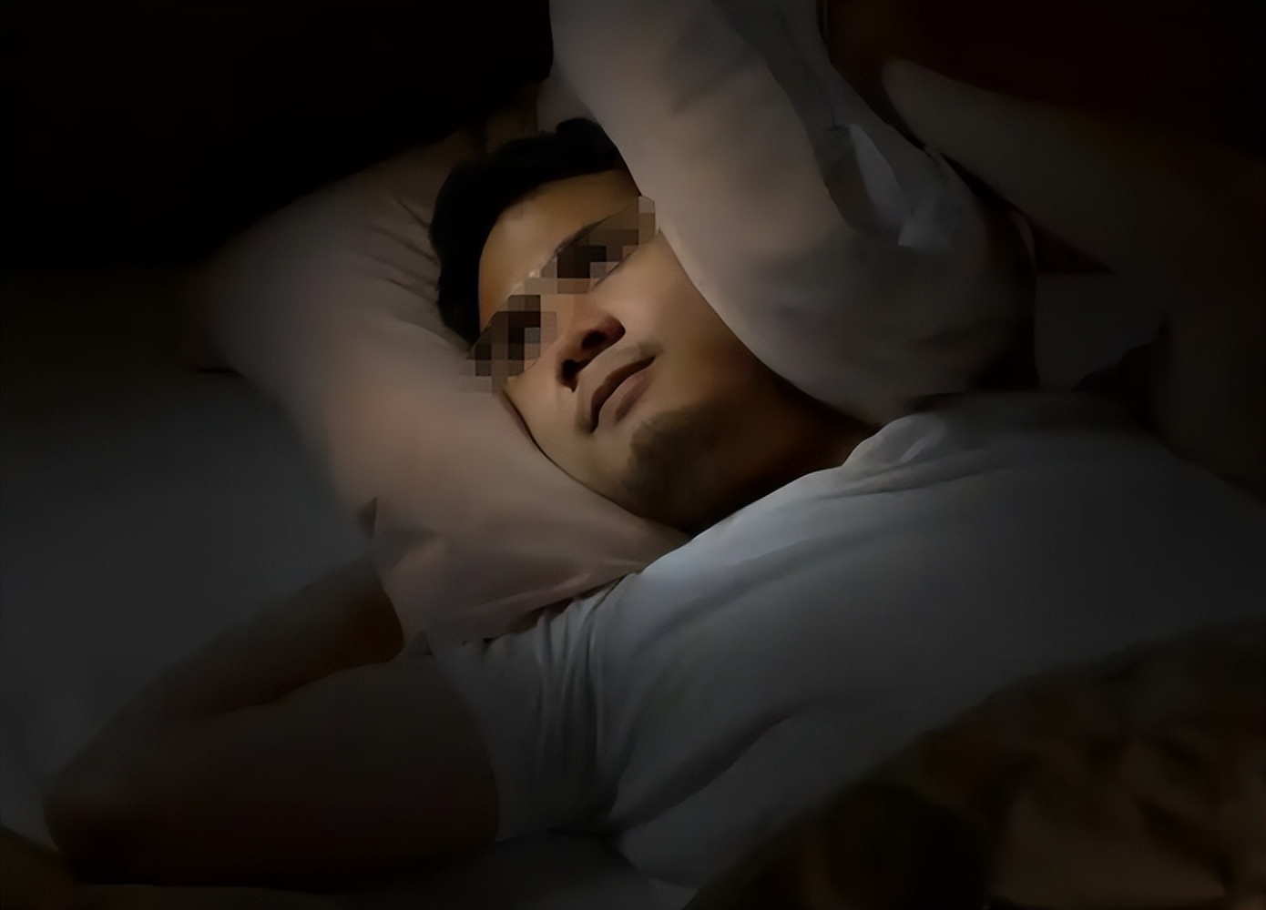 睡着玩手机的正确姿势