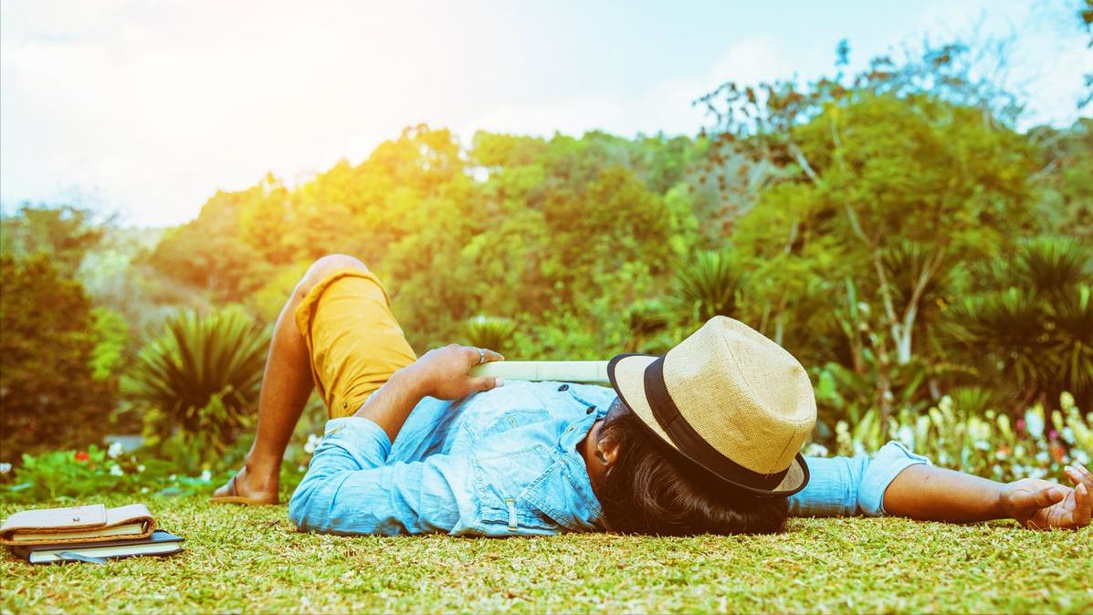 睡着玩手机的正确姿势
