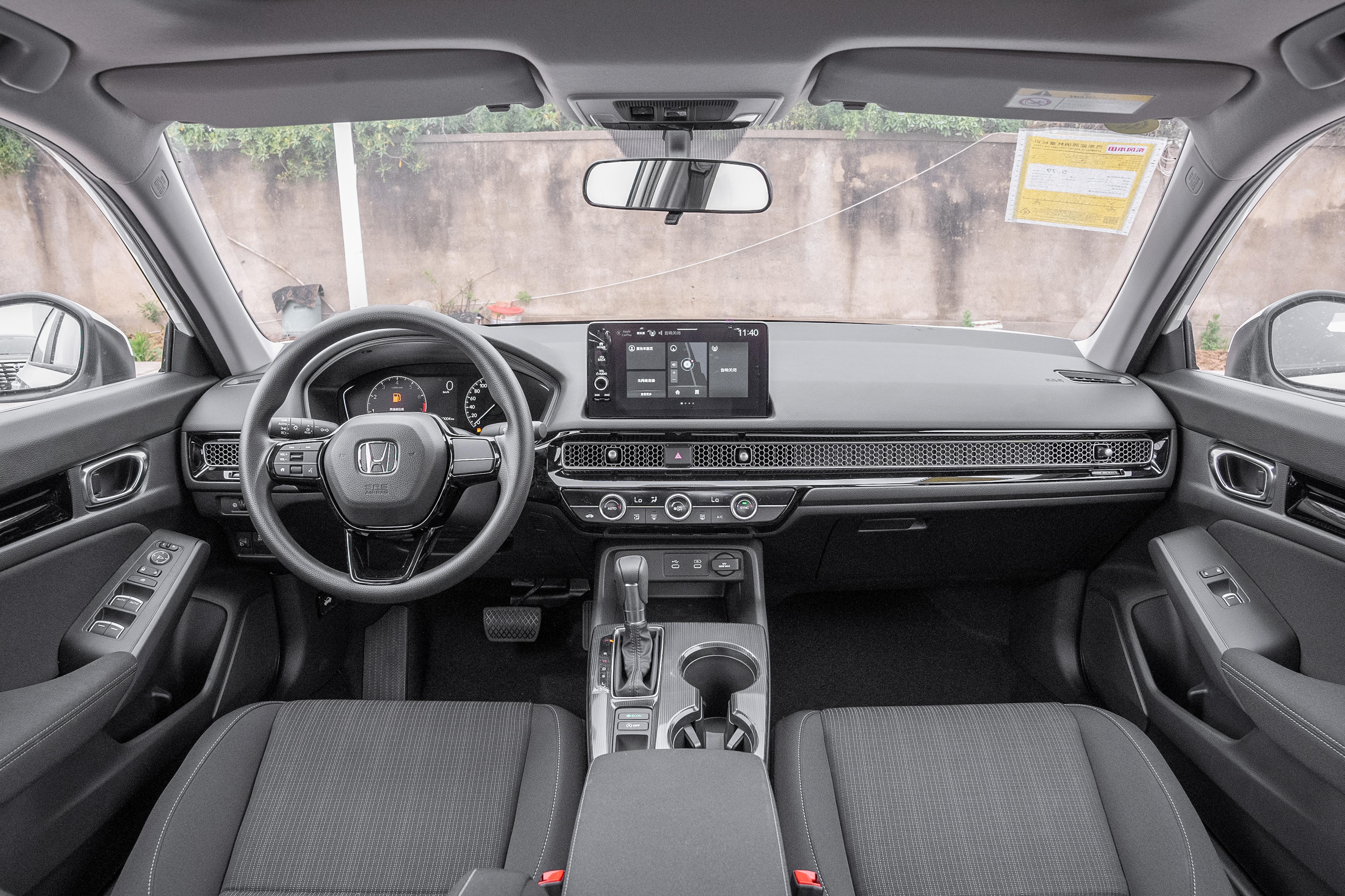 本田思域测评：全能均衡，外观经典运动，内饰简约实用