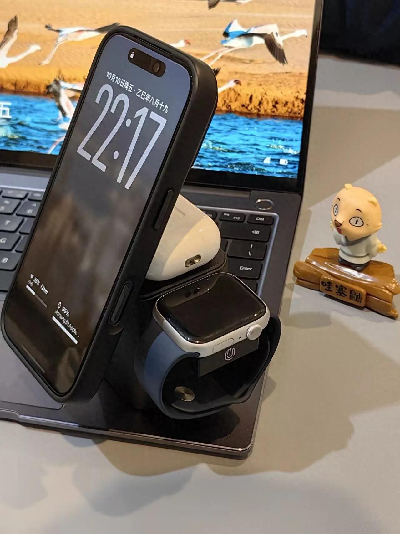 苹果手机无线充电是伪需求？便利局限与发热成本全解析